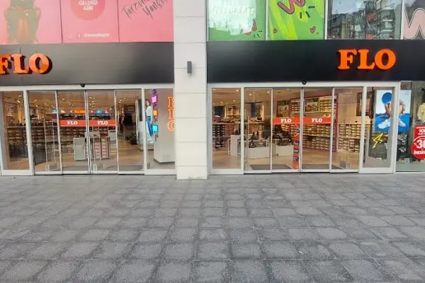 FLO Balıkesir Ticaret Merkezi Mağazası - Resim 1