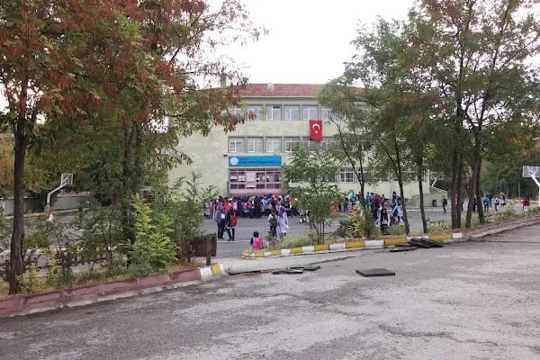 Altındağ Şehit Yusuf Elitaş İmam Hatip Ortaokulu - Resim 12