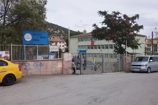 Altındağ Şehit Yusuf Elitaş İmam Hatip Ortaokulu - Resim 3