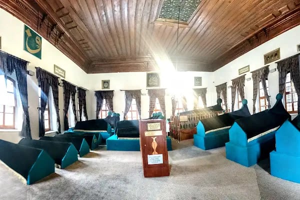 Üftade Camii ve Türbesi - Resim 2