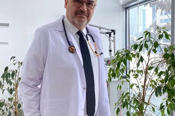 Dr. Erkan Özgün | Ankara Saç Ekimi | Medikal Estetik - Resim 3