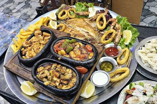 Cadde Balık Restaurant - Resim 3
