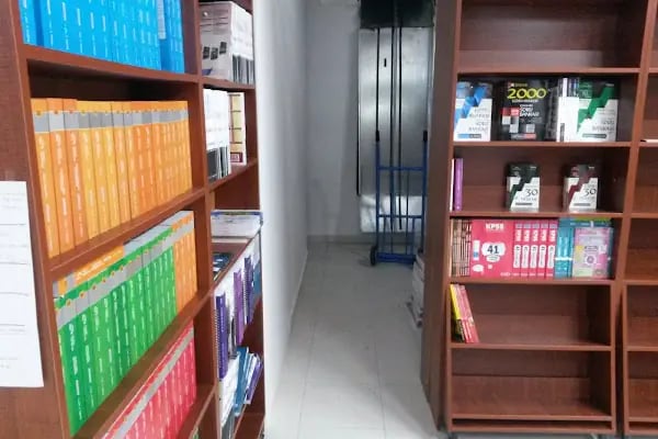 İŞLER AKADEMİ KİTABEVİ - Resim 19