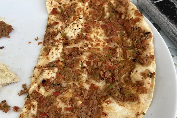 Nuri Efendi Cafe &amp; Bistro - Resim 18