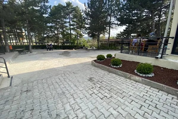 Nuri Efendi Cafe &amp; Bistro - Resim 8