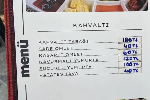 Nuri Efendi Cafe &amp; Bistro - Resim 9