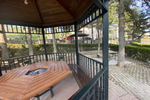 Nuri Efendi Cafe &amp; Bistro - Resim 2