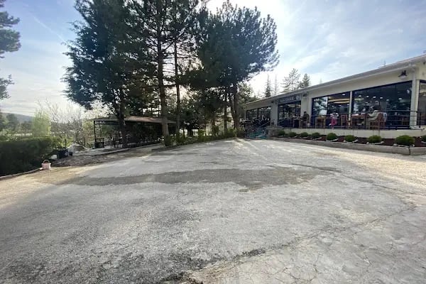 Nuri Efendi Cafe &amp; Bistro - Resim 17