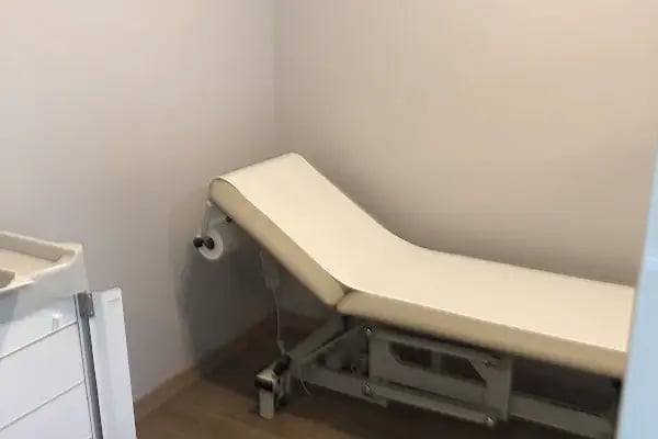 Prof. Dr. Akın Uğraş Ortopedi, Travmatoloji, Omurga Cerrahisi - Resim 11