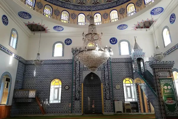 Tekeler Merkez Cami - Resim 2