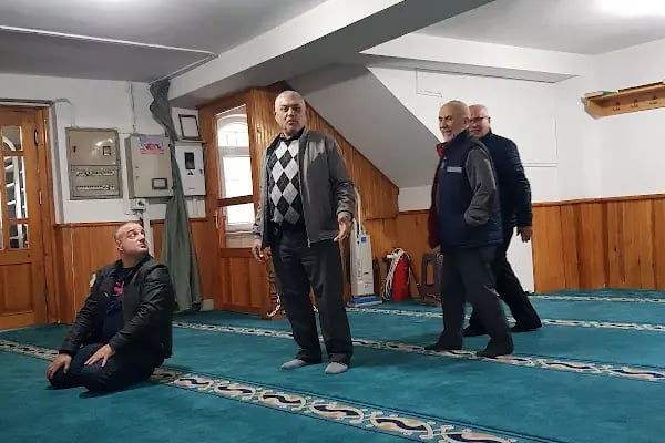 Tekeler Merkez Cami - Resim 13