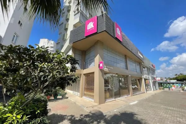 DK Klinik (Dermatology and Hair Transplant Antalya) - Resim 9