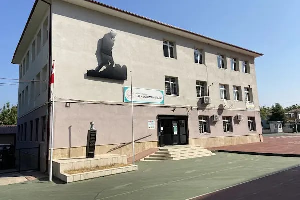 Başiskele Halk Eğitimi Merkezi - Resim 20