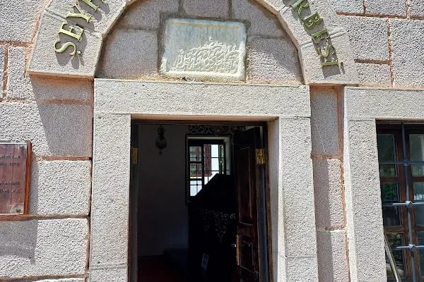 Şeyh İzzettin Türbesi - Resim 3
