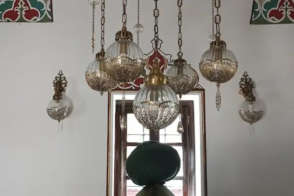 Şeyh İzzettin Türbesi - Resim 18