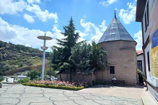 Şeyh İzzettin Türbesi - Resim 6
