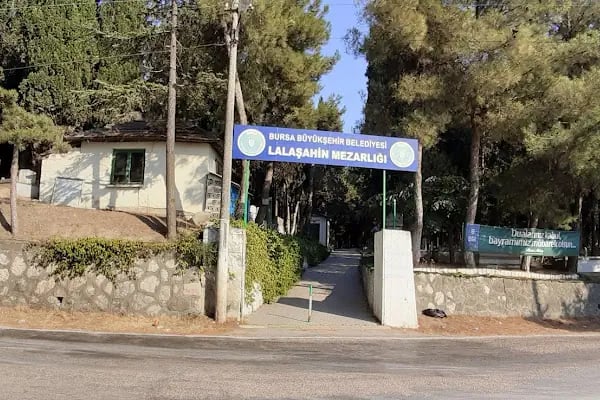 Lalaşahin Mezarlığı - Resim 9