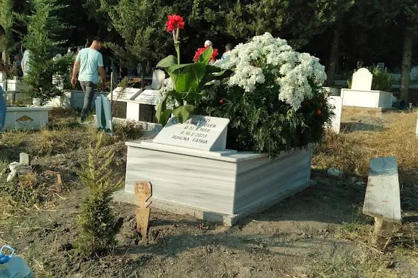 Lalaşahin Mezarlığı - Resim 8