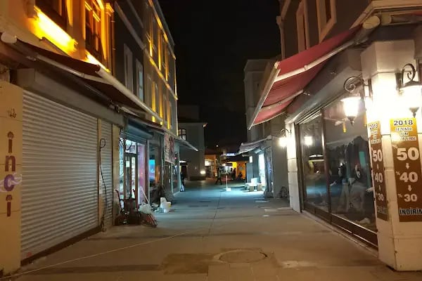 Uzunçarşı Eczanesi - Resim 2