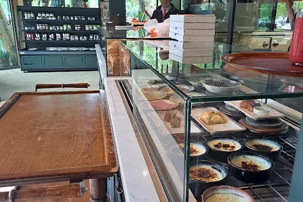 Hilmi Beken Akaryakıt | Market | Restaurant | Catering | BEK FIRIN - Resim 15
