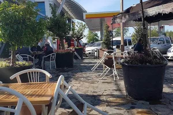 Hilmi Beken Akaryakıt | Market | Restaurant | Catering | BEK FIRIN - Resim 5