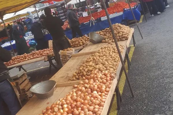 Pazar yeri Perşembe - Resim 19