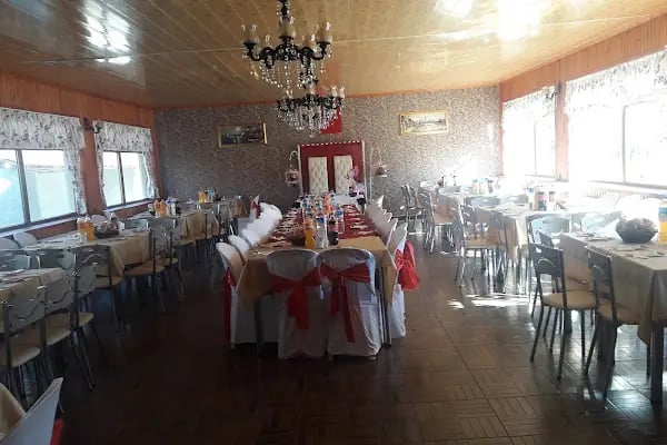 Kargalı gelincik canlı alabalık ve et lokantası - Resim 1