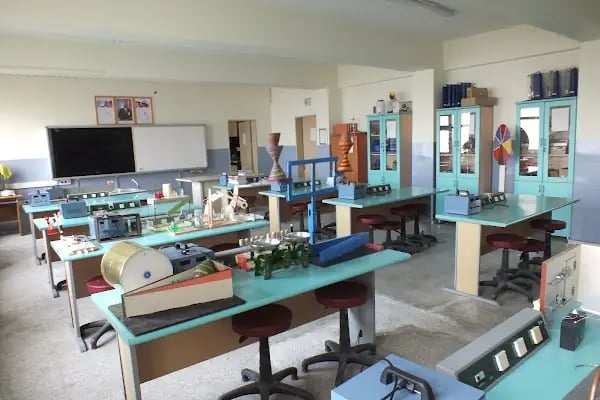Akşehir Tarık Buğra Sosyal Bilimler Lisesi - Resim 6