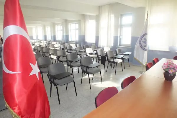 Akşehir Tarık Buğra Sosyal Bilimler Lisesi - Resim 5