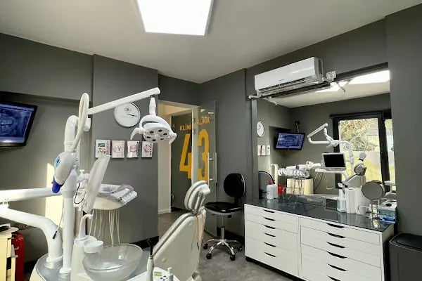 Üçkuyular Ağız ve Diş Sağlığı Polikliniği - Resim 11