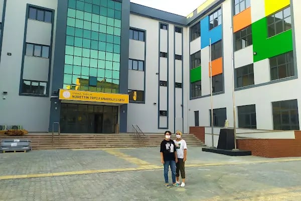 Nurettin TOPÇU Anadolu Lisesi - Resim 1