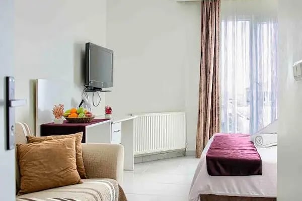 Hotel Yeniçiftlik - Resim 5