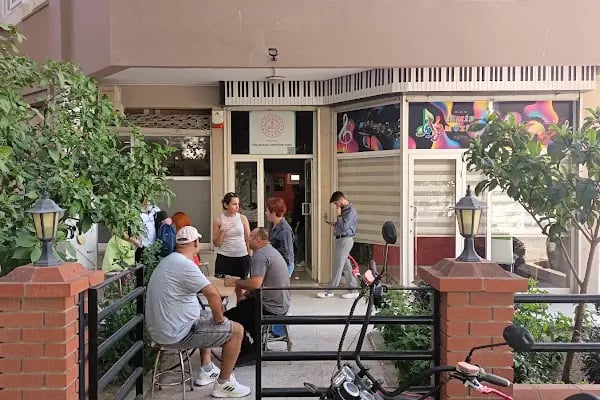 Özel İzmir Müzik Sanat Kursu - Resim 1