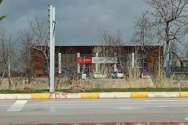 Beyşehir Yarı Olimpik Yüzme Havuzu - Resim 4