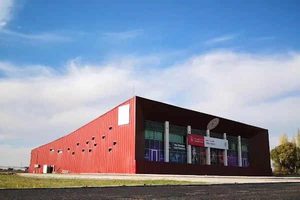 Beyşehir Yarı Olimpik Yüzme Havuzu - Resim 5