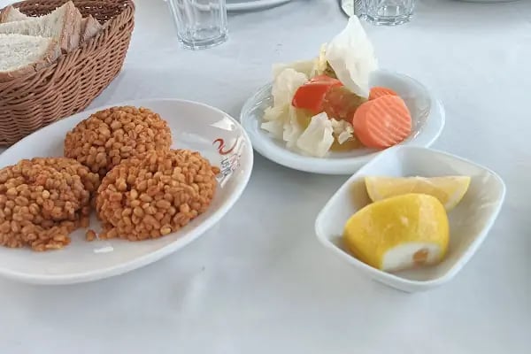 Nihat Usta Akçaabat Köfte - Resim 4