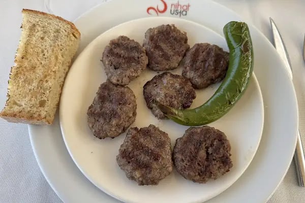 Nihat Usta Akçaabat Köfte - Resim 11