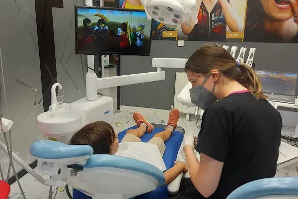 Fildent Ağız ve Diş Sağlığı Polikliniği - Resim 17