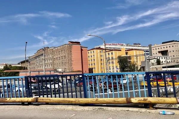 Ankara Üniversitesi Dil ve Tarih-Coğrafya Fakültesi - Resim 10