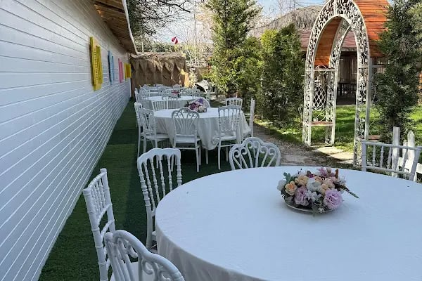 Bahçe Meram Kafe - Resim 2