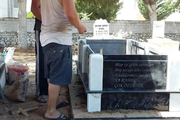 Ortakent Köyü Mezarlığı - Resim 9