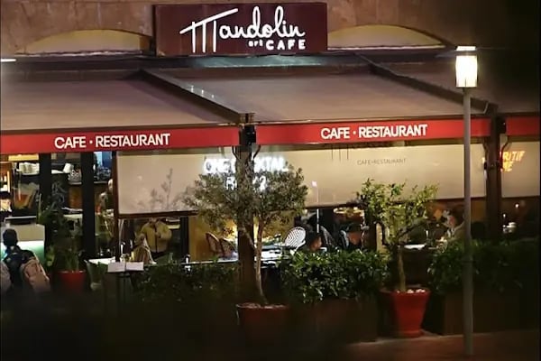 Mandolin Cafe Forum Bornova AVM - Resim 2
