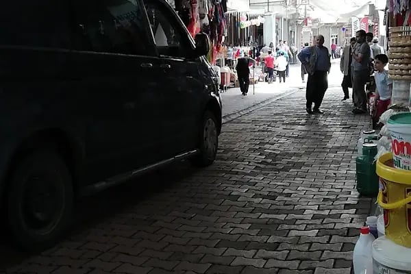 Çermik Pazar Alanı - Resim 4
