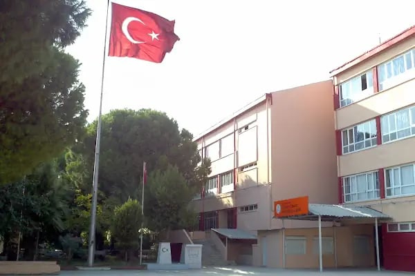 Ülfet Onart Anadolu Lisesi Proje Okulu - Resim 7