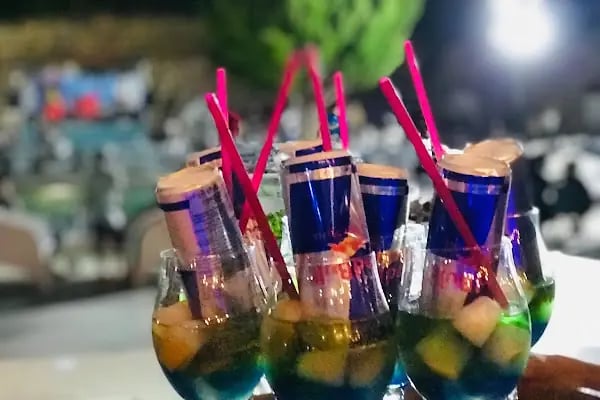 Eşref Saati Cafe Restaurant - Resim 15