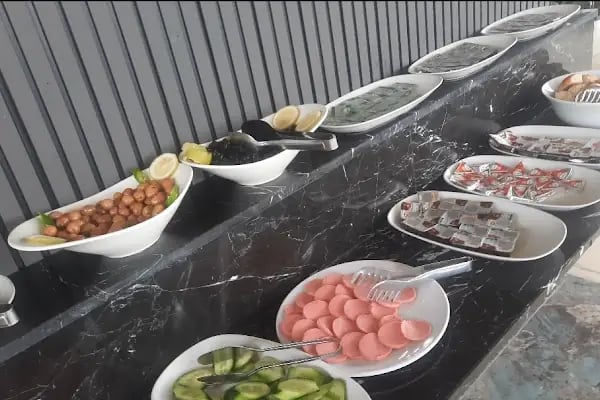 Ramin Hotel - Resim 6