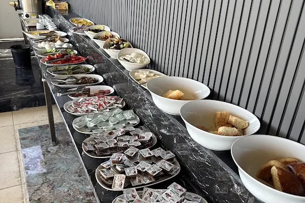 Ramin Hotel - Resim 7