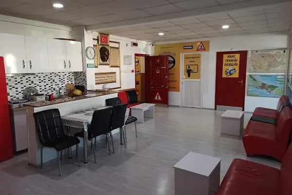 YENİBOSNA SÜRÜCÜ KURSU - Resim 18