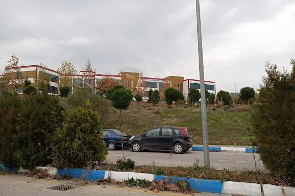 MCBU, Teknik Bilimler Meslek Yüksekokulu - Resim 4