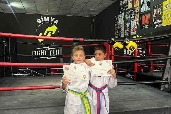 Simya Spor Kulübü - Kick Boks, Reformer, Aletli Pilates, Zumba Kursları - Resim 13